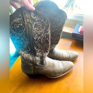 Twisted X women’s cowboy boots size 8.5